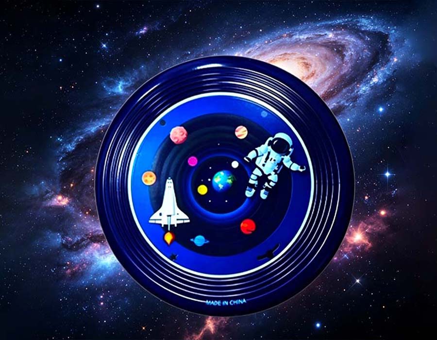 Disco volador con temática de astronautas