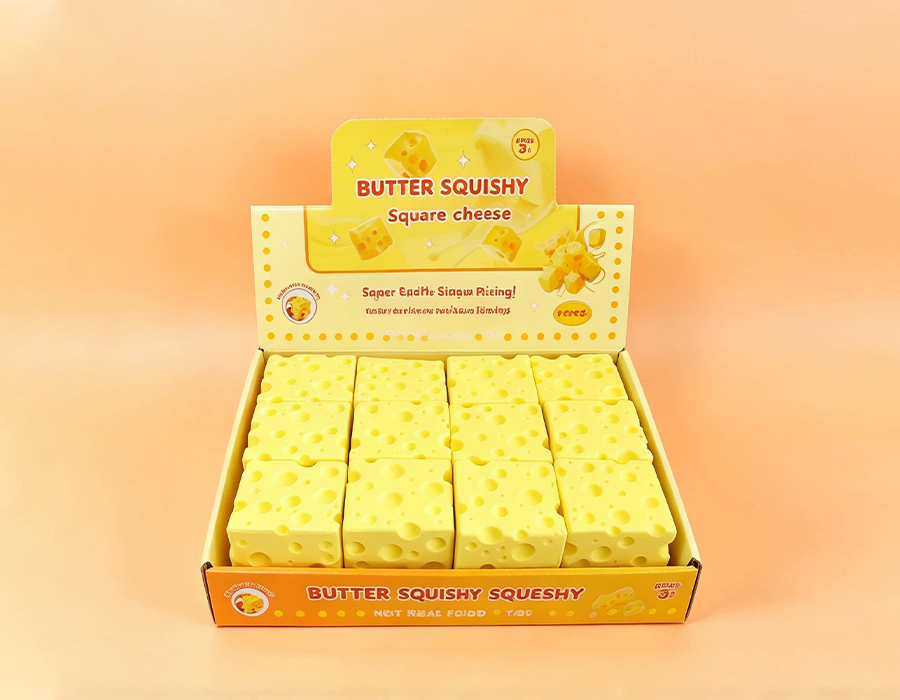 7.0 Juguete con forma de cubo de queso